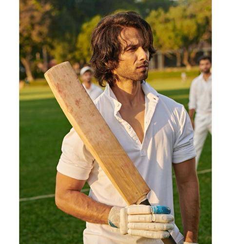 Shahid Kapoor's hairstyles for long face