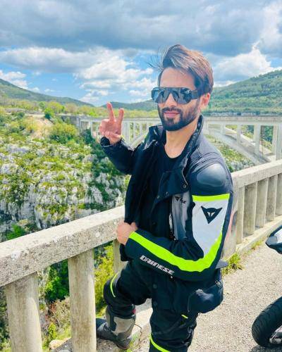 Shahid Kapoor's hairstyles in Teri Meri Kahaani