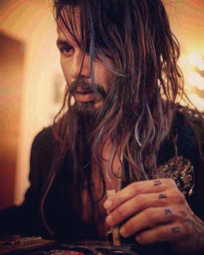 Shahid Kapoor's long hair look for winter