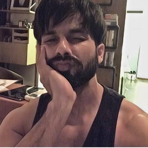 Shahid Kapoor's hairstyles in Kaminey