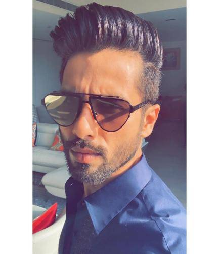 Shahid Kapoor's hair look for short hair