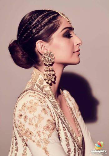 Sonam-Kapoor-Hairstyles-16