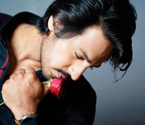 Thakur-Anoop-Singh-Hairstyles-21