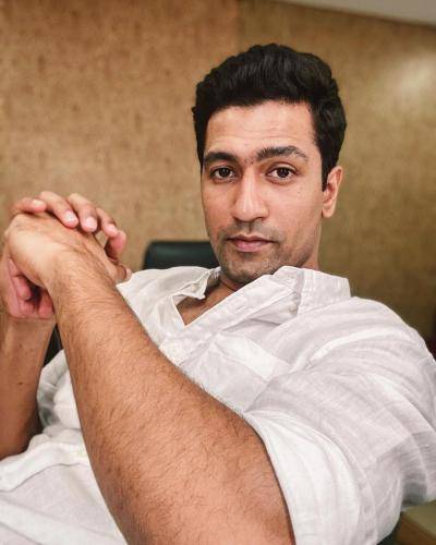 Vicky-Kaushal-hairstyle-10