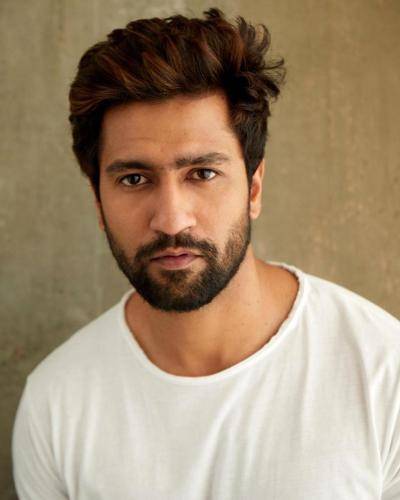 Vicky-Kaushal-hairstyle-13
