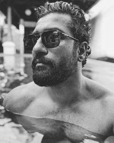 Vicky-Kaushal-hairstyle-16