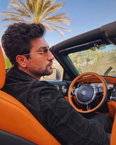 Vicky-Kaushal-hairstyle-22