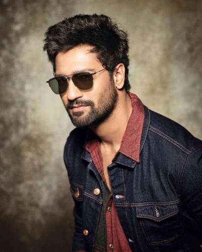Vicky-Kaushal-hairstyle-7