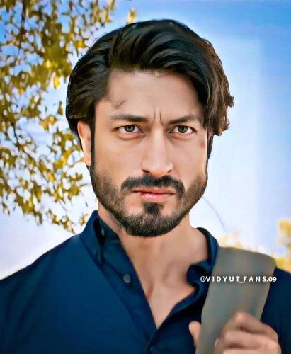 Vidyut-Jammwal-hairstyle-10