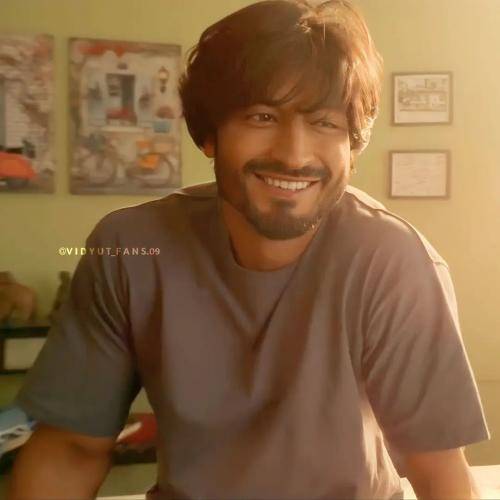 Vidyut-Jammwal-hairstyle-11