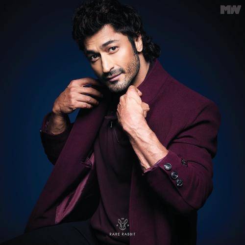 Vidyut-Jammwal-hairstyle-23