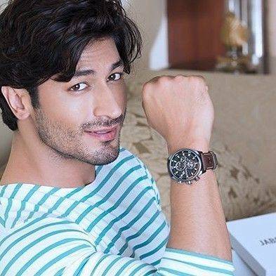 Vidyut-Jammwal-hairstyle-24