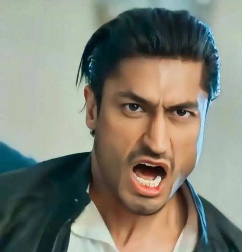 Vidyut-Jammwal-hairstyle-4