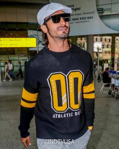 Vidyut-Jammwal-hairstyle-45