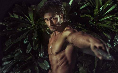 Vidyut-Jammwal-hairstyle-75